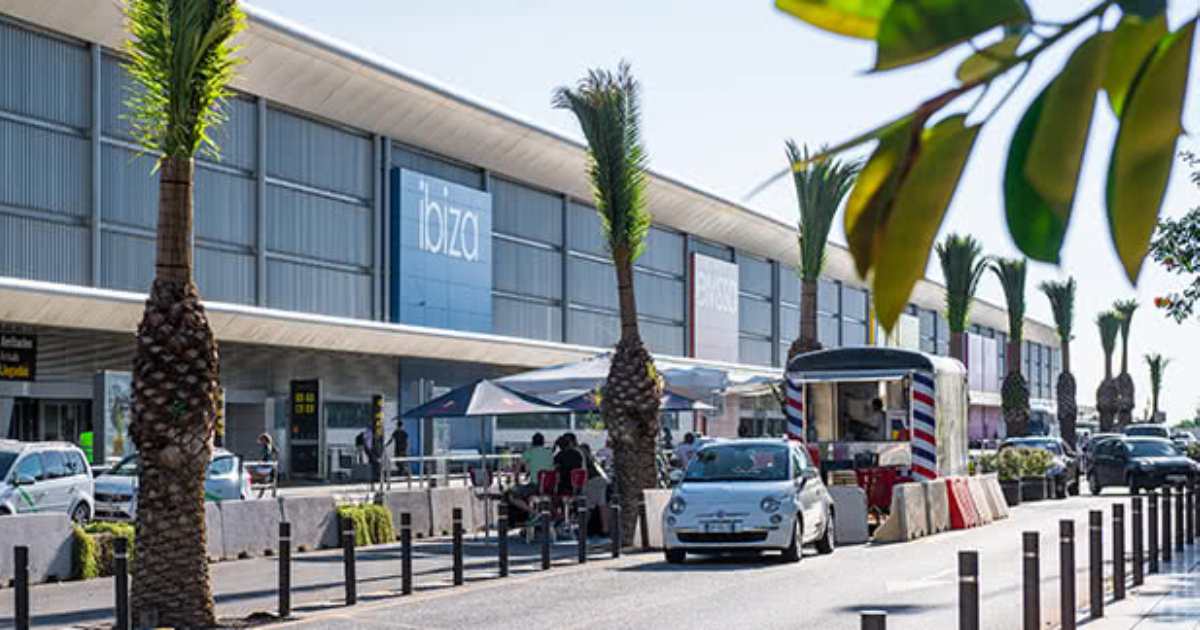 aeropuerto-ibiza-vuelo-retrasado-cancelado-1